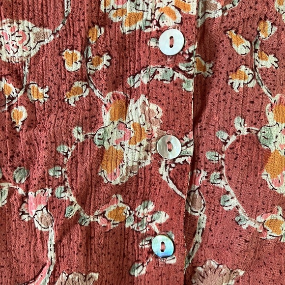 Olivaceous Floral Balloon Sleeve Button Blouse - Picture 2 of 7